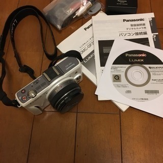 値下げ！LUMIX GF2 一眼カメラ 単一レンズ付き！