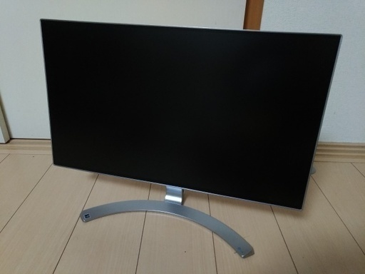 【取引中】スタイリッシュ＆高音質24型液晶モニタ　LG 24MP88HV-S 【美品】