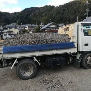 クラッシャー路盤材、駐車場つくりに、ダンプ1台分3t売ります