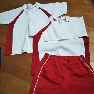 稲沢保育園、赤い体操服   120サイズ