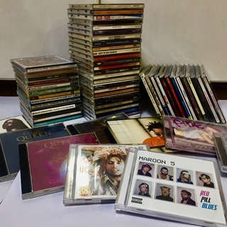 【お取引中】いろんな洋楽CD 60枚！！！ (Queen, Bo...