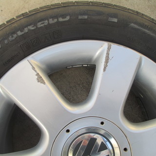 ＶＷ純正 ゴルフ トゥーラン　アルミホイール 6.5Ｊ×16　PIRELLI 205/55R16 　4本セット