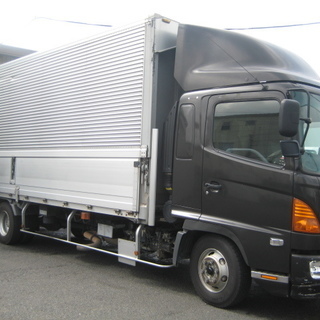 🚚2ｔ・４ｔトラックドライバーさん募集   🚚　頑張る貴方を応援します。　　💪　”ガツガツ”してなくアットホームな環境の元で私たちと一緒に働きませんか。冷暖房完備の寮完備の画像