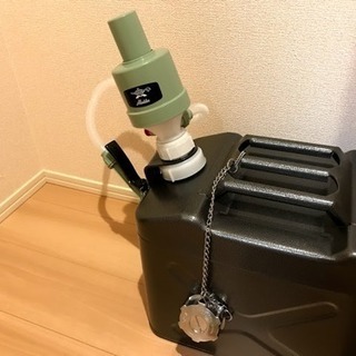 オシャレな灯油缶｜アラジンポンプ｜ガレージゼロ｜ファンヒーター用｜DIY品