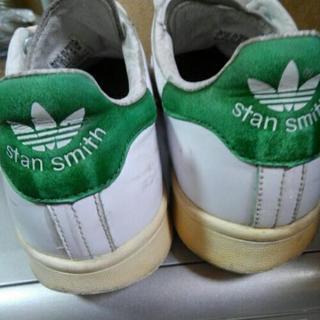 adidasスタンスミス