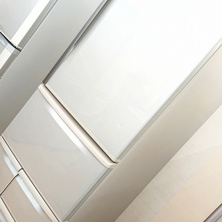 安心の6か月保証！TOSHIBA 東芝 2011年製 5ドア冷蔵庫です！