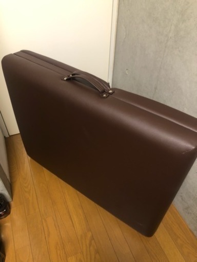 施術用折りたたみベット