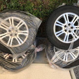 美品☆スタットレスタイヤ！！早いもの勝ち！