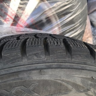 美品☆スタットレスタイヤ！！早いもの勝ち！