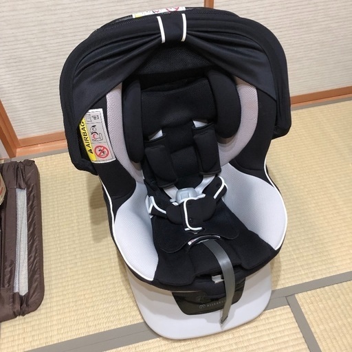 美品◇おまけ付き◇エールベベ クルット チャイルドシート