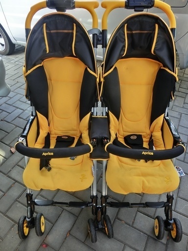 ☆２人乗りベビーカー【アップリカ　 品番：95347】