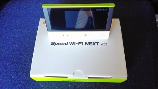 au wimax w05 クレードル付　箱・取説あり　6ヶ月使用　美品　残債なし　nanoSIM対応