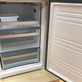 【リサイクルサービス八光　田上店　安心の１ヶ月保証　配達設置OK】Haier +305㍑ 2ﾄﾞｱファン式冷蔵庫+ｼﾙﾊﾞｰ JR-NF305AR(S)