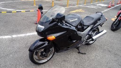 カワサキ　ZZR 1100 D6型　車検長いです。安心のフルノーマル。Kawasaki