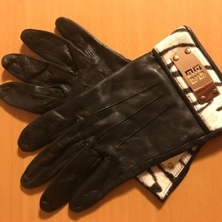 ジバンシイのレザー手袋