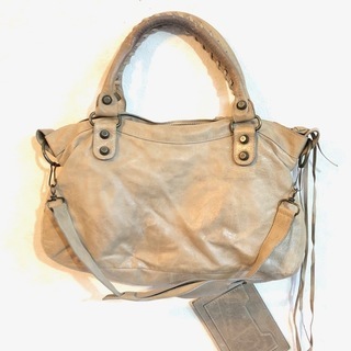 BALENCIAGA 定価10万超え ザファーストレザー 2way ショルダー
