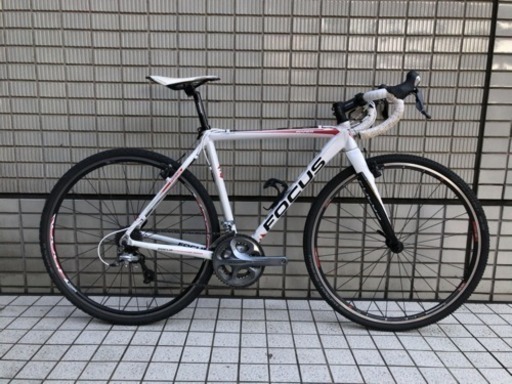 シクロクロス Ultegra Focus Mares AX 1.0 Ultegra