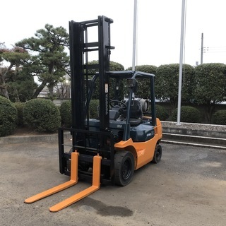 ハイマスト　4.5ｍ　トヨタ　2.5トン　エンジンフォークリフト