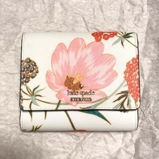 超美品！ケイトスペード  花柄 コンパクト折財布