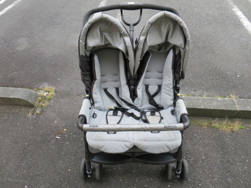 ＧＲＡＣＯ　ＤＵＯ　ＳＰＯＲＴＳ　 双子用ベビーカー　中古品　引き取り限定