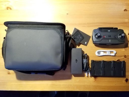 DJI Spark用送信機､バッテリー充電用ハブ､ショルダーバックセット