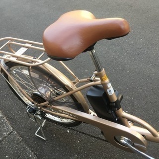 前かごの大きな電動アシスト自転車