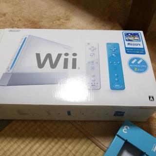 wii 本体　リモコン2つ