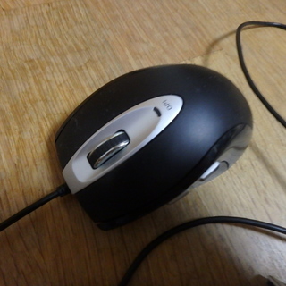 【５ボタン】マウス　BSMLU02L 