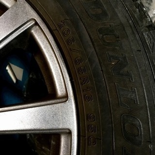 【値下げ】DUNLOPスタッドレスタイヤ16インチ4本