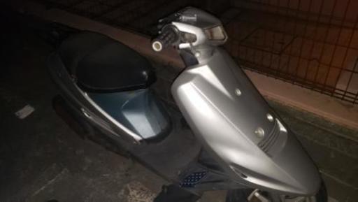 V100 　不動