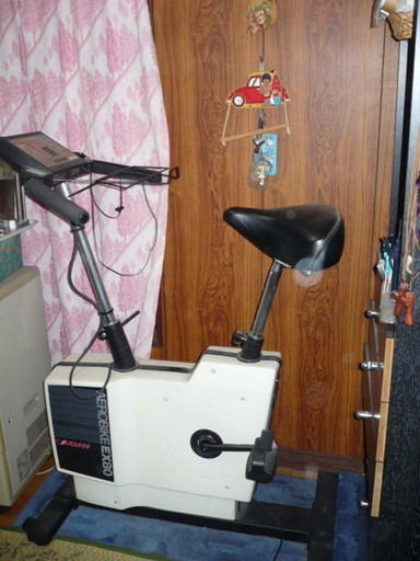 コンビ　エアロバイク美品をお譲りします