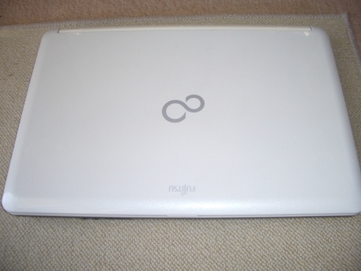 Core i3 　ノートパソコン　 LIFEBOOK　AH42/EY　すぐに使用できます