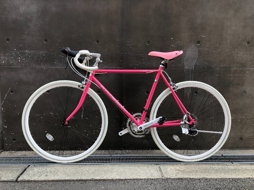 ロードバイク未使用品です。