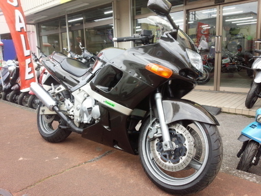 NO.2474　ＺＺＲ４００　Ｎ型　水冷４サイクル１６バルブ４気筒エンジン　☆彡