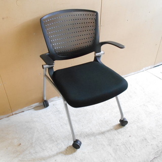 オカムラ　グラータ　ネスティングチェア　背もたれメッシュ肘置き付き４脚セット『良品中古』複数入荷！【リサイクルショップサルフ】