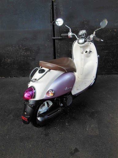 レトロポップなお洒落スクーター、ビーノがカラー設定変更で2014年モデルに | WEB Mr.BIKE | 大幅値引きYAMAHA ビーノ VINO 4スト 低燃費 ピンク 軽整備済みすぐ乗り出せます | ヤマハ | Ecymsb