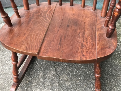 座面の割れたロッキングチェアをさし上げます 修理すれば使えそうです Salogon 京都の椅子の中古あげます 譲ります ジモティーで不用品の処分