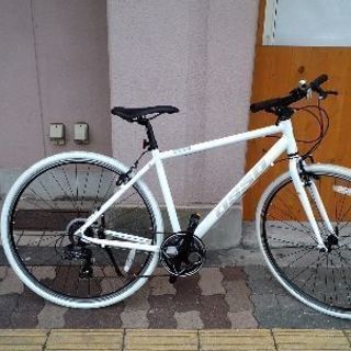 新作グッ 軽快な自転車です。 クロスバイク７段変速 黒色 神戸市より 