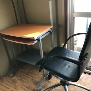 パソコン台、椅子