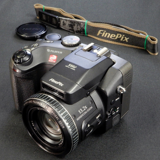 FUJIFILM デジタルカメラ FINEPIX S602  Used