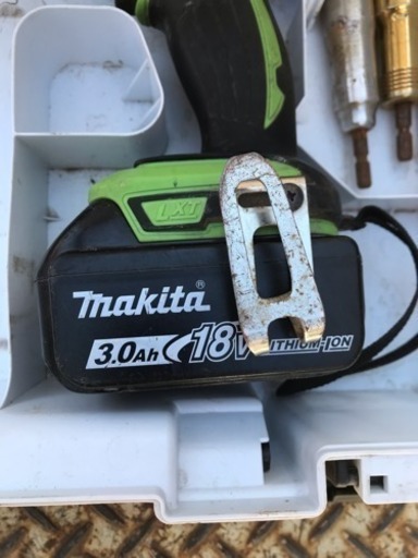 マキタ電動インパクトドライバー 18v