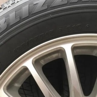 スタッドレスタイヤ付