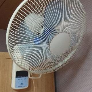 壁掛け式扇風機