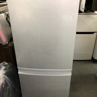 2015年製のシャップノンフロン冷凍冷蔵庫2ドア