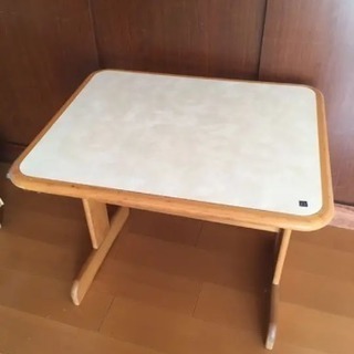 白 合板テーブル