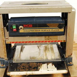 7819　RYOBI　リョービ 自動カンナ　AP-12　313ｍｍ　100V 愛知岡崎引取可　アントレ RYOBI リョービ 自動カンナ AP-12の中古 中古B使用感あり 《大阪