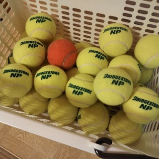 硬式テニスボール（ノンプレッシャー）27個