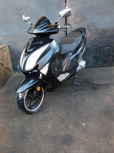 格安小型2輪 ロンシン ファルコン125cc セル始動 実働 数日前まで使用していた車両になります。