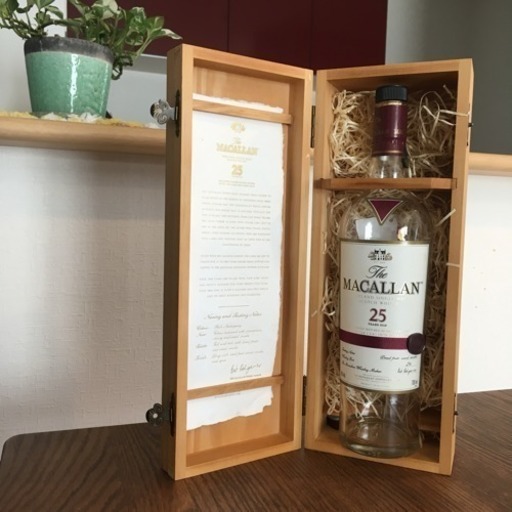 希少マッカランMacallan 25年木箱、空き瓶空箱ウィスキー 希少マッカランMacallan 25年木箱、空き瓶空箱ウィスキー