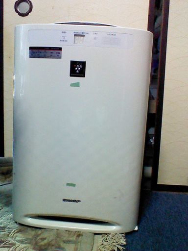 3500円に値下げしました！その2、シャーププラズマ加湿空気清浄機　kc-A70 -w　2012年製